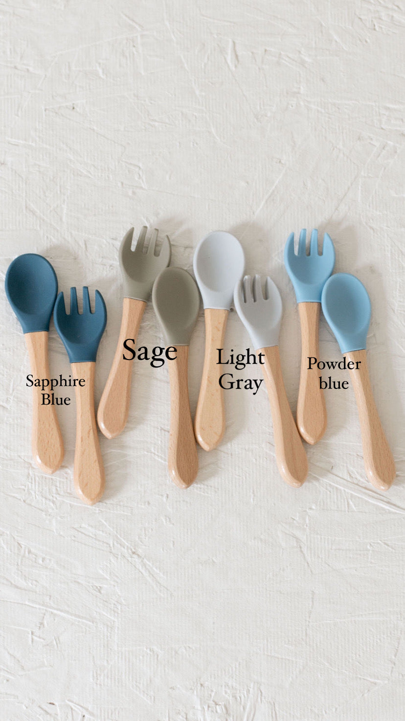 Wooden Silicone Baby Utensils Set (Cool Taupe) – Chlomi Baby